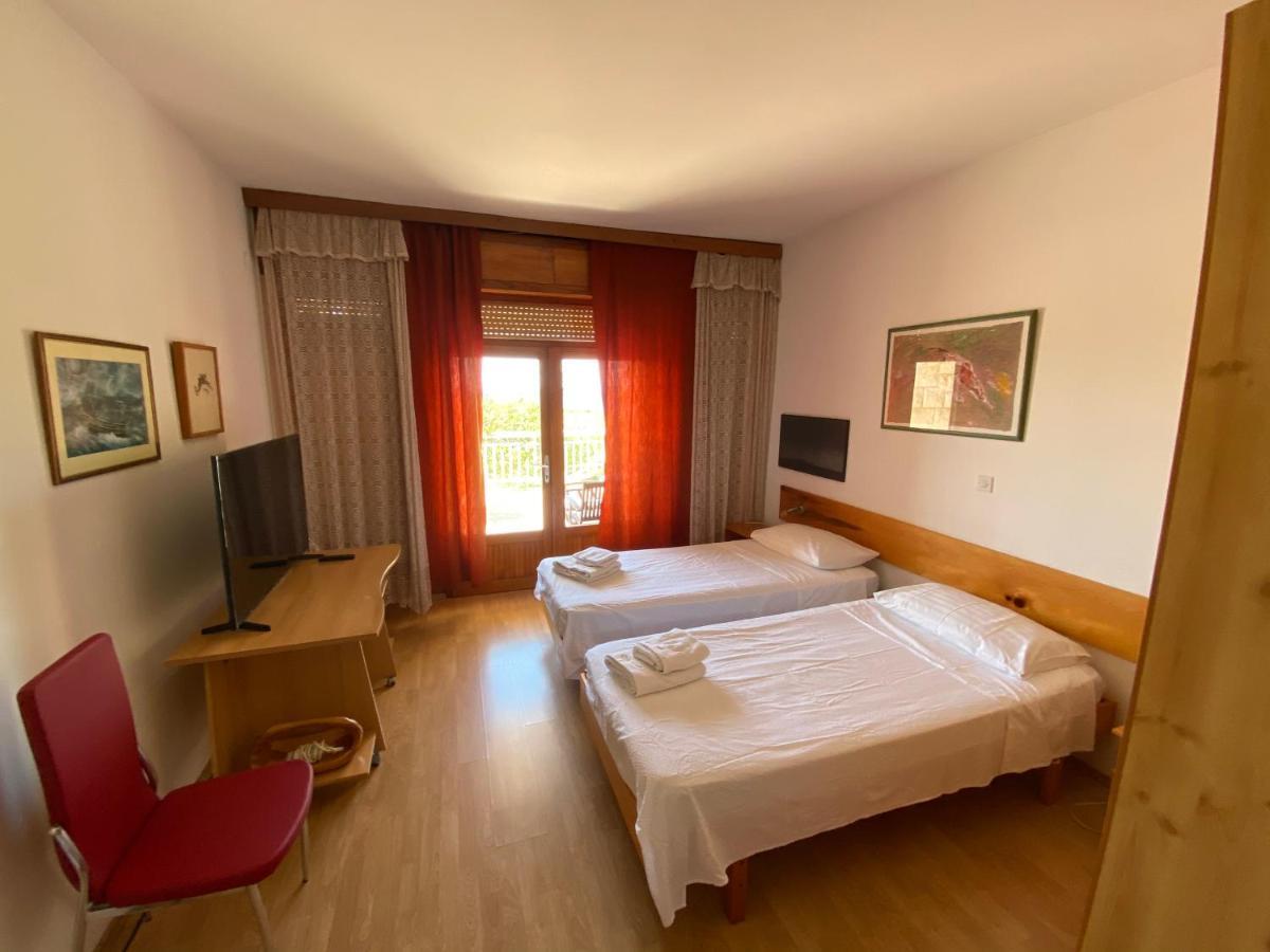 Fio'S Hotel Hvar Town Exterior photo